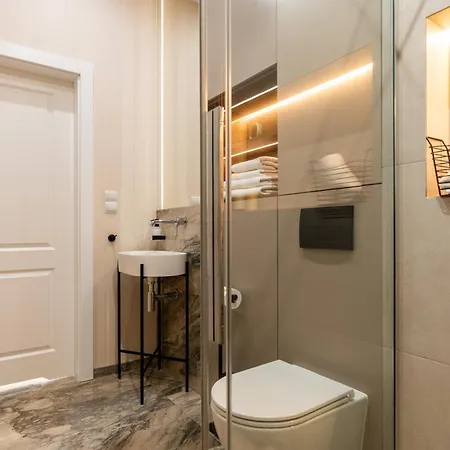 Perfect In The Old Town 5min Market Square Ac Wifi Parking Apartment *