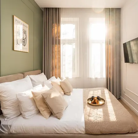 Perfect In The Old Town 5min Market Square Ac Wifi Parking Apartment