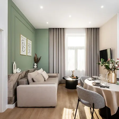 Perfectly Designed Boutique Apartment Old Town Ac Wifi Parking Apartamento